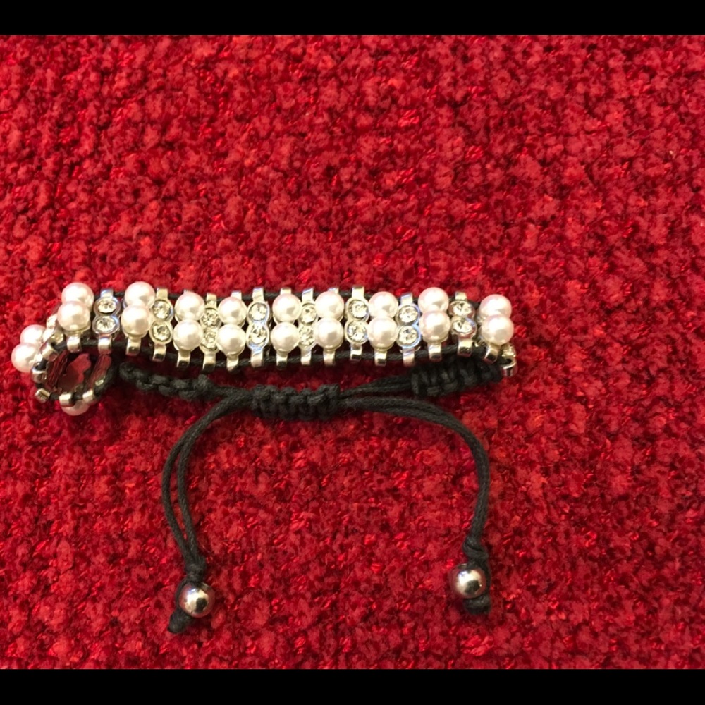 Pearl and rhinestone bracelet